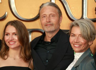 Hanne Jacobsen ve Mads Mikkelsen 
