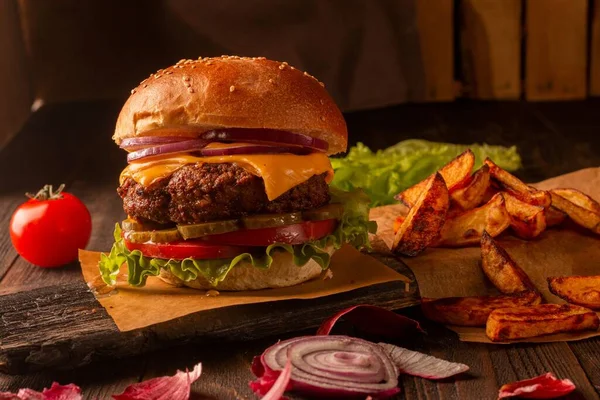 Closeup Burger Beef Cheese Onion Tomato Green Salad Pickles French — Stock Photo, Image