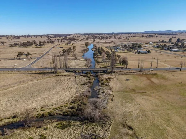Drone Filmado Com Vista Para Paisagens Naturais Com Uma Ponte — Fotografia de Stock