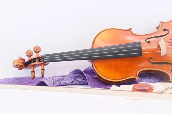 Violin Silk Bag Bow Rosin White Desk White Wall Background — Stock Photo, Image