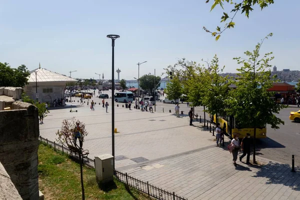 Una Mirada Hacia Plaza Uskudar Estambul Pavo — Foto de Stock