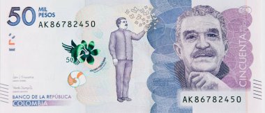 Kolombiya parası, beyaz arka planda elli bin peso. İş konsepti