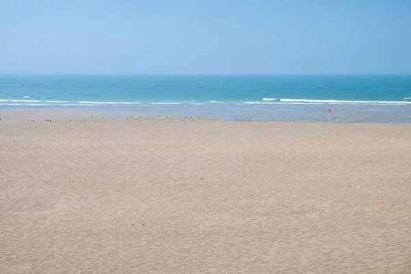 Пляж Пуст Тих Летний День Утрам — стоковое фото
