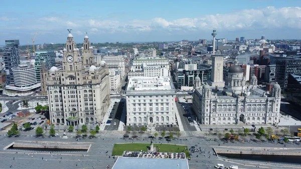 利物浦穿孔头的空中照片 展示了利物浦的肝脏大楼 库纳德大楼和利物浦港 — 图库照片