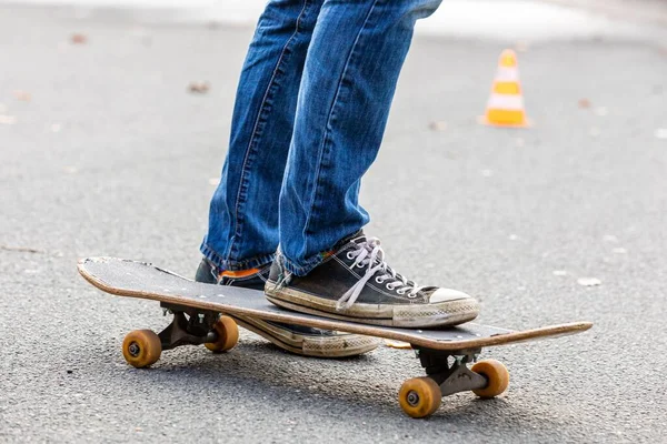 Une Personne Skateboard — Photo