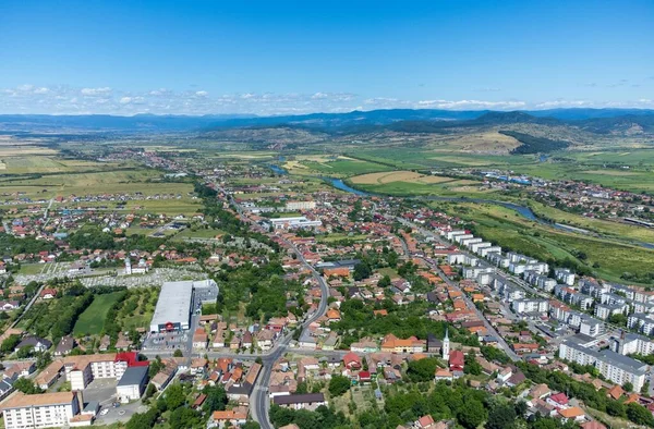 Letecká Krajina Města Reghin Rumunsko Shora Mures Léto Dron — Stock fotografie