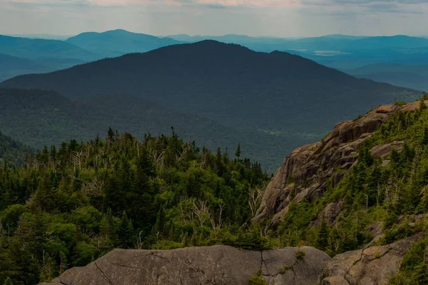 Beautiful Landscape Green Mountains Cloudy Day — 스톡 사진