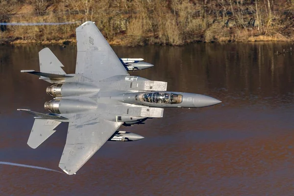 Legjobb Kilátás Egy Vadászgép Repülés Közben 15E Strike Eagle — Stock Fotó