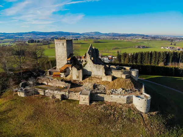 Живописный Вид Разрушенной Средневековой Крепости Фоне Осеннего Пейзажа Озил Германия — стоковое фото