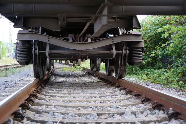 Close Das Trilhas Uma Ferrovia Com Trem Movimento — Fotografia de Stock