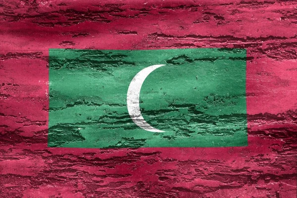 挂在木制表面上的马尔代夫国旗 — 图库照片