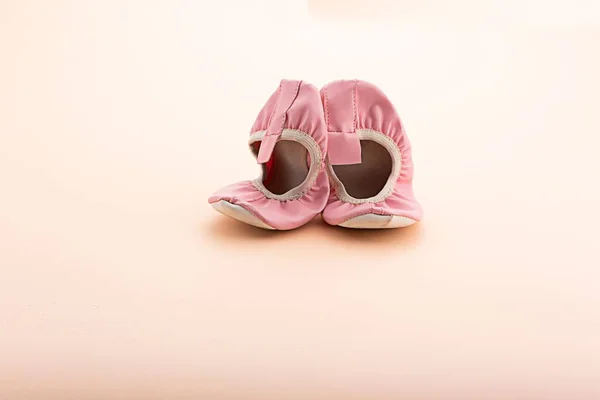 Closeup Shot Cute Pink Ballet Slippers Orange Surface — Stock Photo, Image