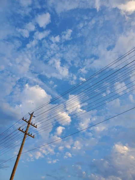 Low Angle View High Voltage Power Lines Transmission Tower — Stock Photo, Image