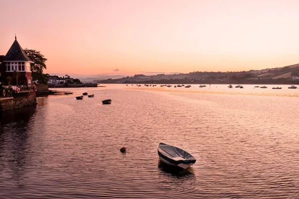 Eine Schöne Aufnahme Von Booten Teign Fluss Sonnenuntergang — Stockfoto