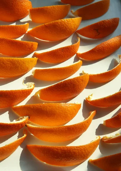 Vertical Closeup Orange Crust White Surface Sunlight — Stock Photo, Image