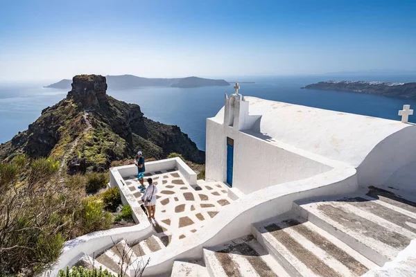 Traditional White Greek Church Amazing View Sakros Rock Santorini Greece — Stock Photo, Image