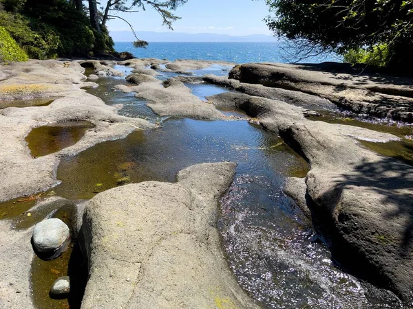 Ürdün Nehri yakınlarındaki Sandcut Sahili, Vancouver Adası, BC, Kanada
