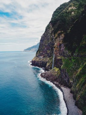 Portekiz, Madeira sahilinin dikey çekimi