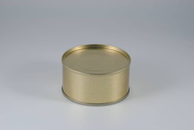 Beyaz arkaplanda izole edilmiş kutu