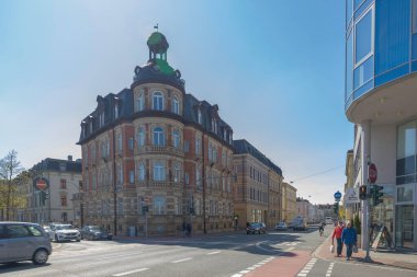 Almanya 'nın Bamberg kentindeki bazı caddelerde binanın bir görüntüsü.