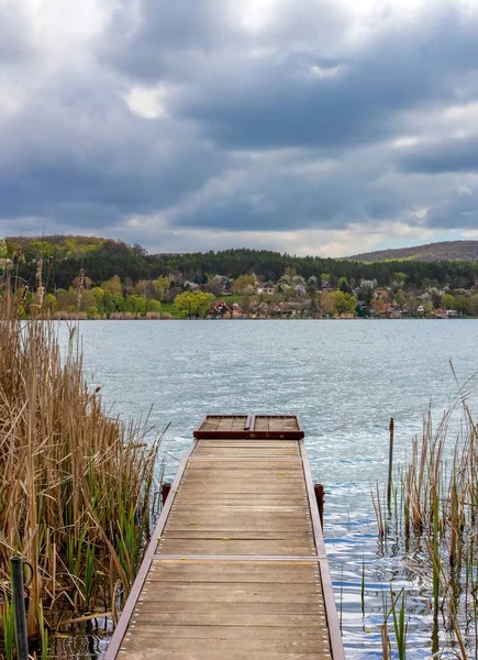 Una Panoramica Vecchio Pontone Sul Lago Pecs Ungheria — Foto Stock