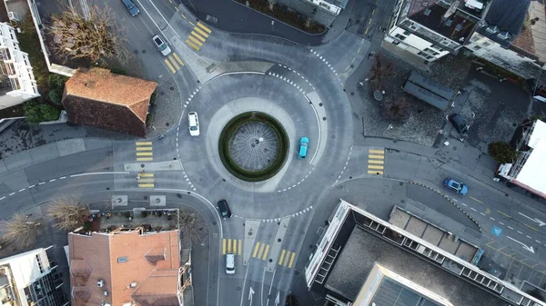 Uma Estrada Meio Cidade — Fotografia de Stock