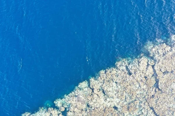 Letecký Záběr Mořských Korálových Jeskyní — Stock fotografie
