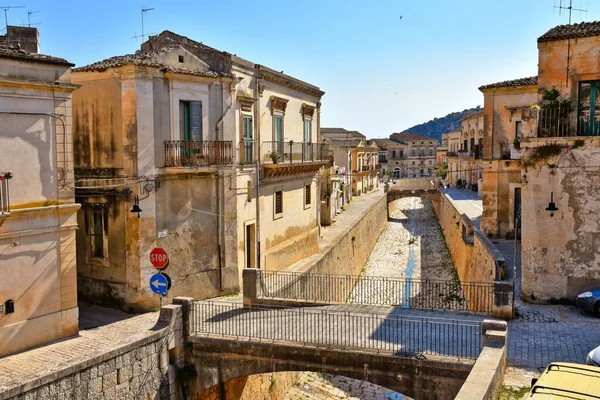 Hermoso Plano Antigua Arquitectura Puente Vacío Sicilia Italia —  Fotos de Stock
