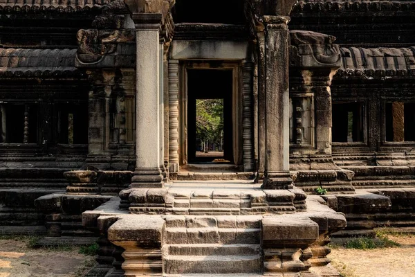 Ein Schöner Blick Auf Den Antiken Tempel Von Angkor Mit — Stockfoto