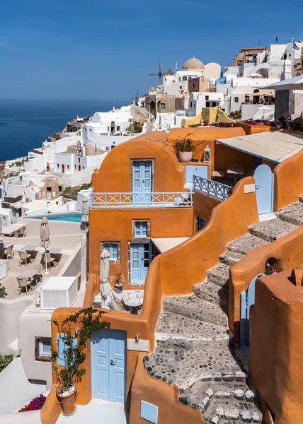 Kleurrijke Typische Grotwoningen Oia Het Meest Iconische Dorp Van Santorini — Stockfoto