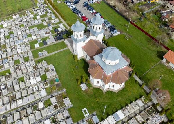 Una Veduta Aerea Della Chiesa Ortodossa Nel Cimitero Regin — Foto Stock