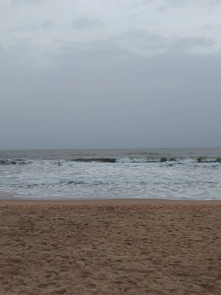 Vertical Shot Sea Calangute Beach Gray Sky — Stock Photo, Image