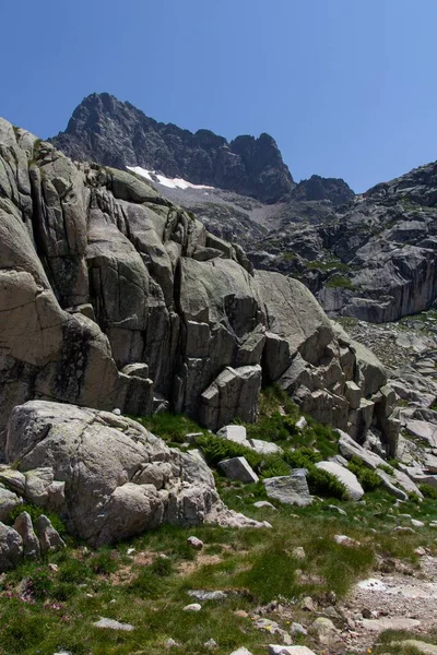 Fransa 'da Les Pyrenees manzarası