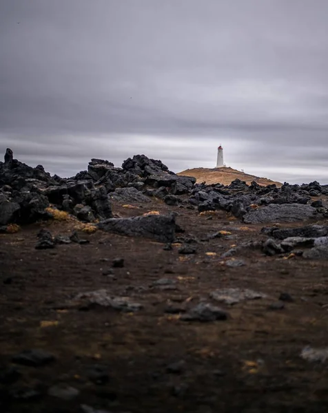 Zlanda Bulutlu Bir Günde Great Geysir Bir Deniz Fenerine Karşı — Stok fotoğraf