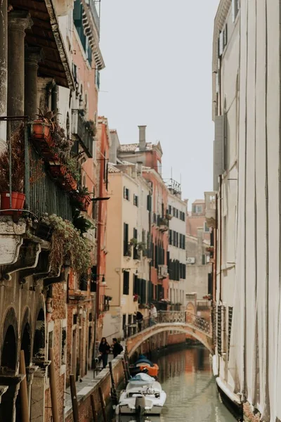 Vue Verticale Canal Étroit Atmosphérique Venise — Photo