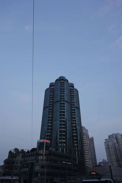 Вид Высокое Современное Здание Красивым Дизайном — стоковое фото
