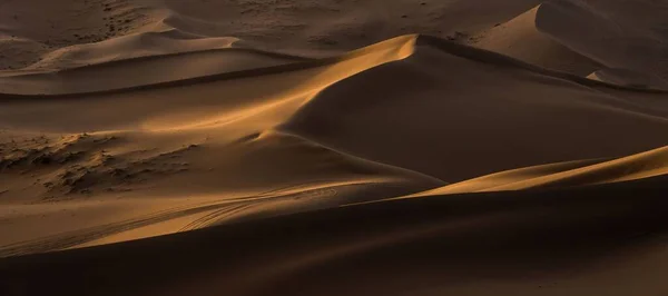 Eine Panoramische Aufnahme Von Sanddünen Einer Wüste — Stockfoto