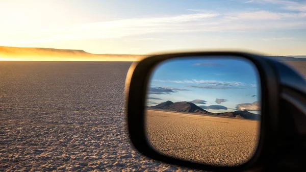 Car Mirror Reflection Sandy Desert Hills Sunny Day — Stock Photo, Image