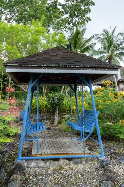 Vertical Shot Double Bench Swing Canopy Garden — Stock Photo, Image