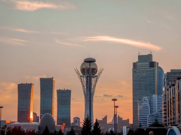 Blick Auf Den Baiterek Turm Bei Sonnenuntergang Astana Kasachstan — Stockfoto