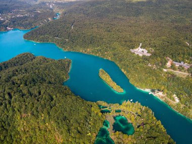Hırvatistan 'daki Plitvice Gölleri Ulusal Parkı' nın havadan görünüşü