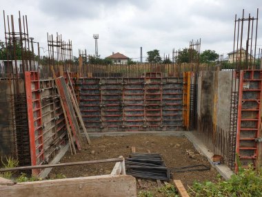 Ev inşaatı için boş bir arsa..