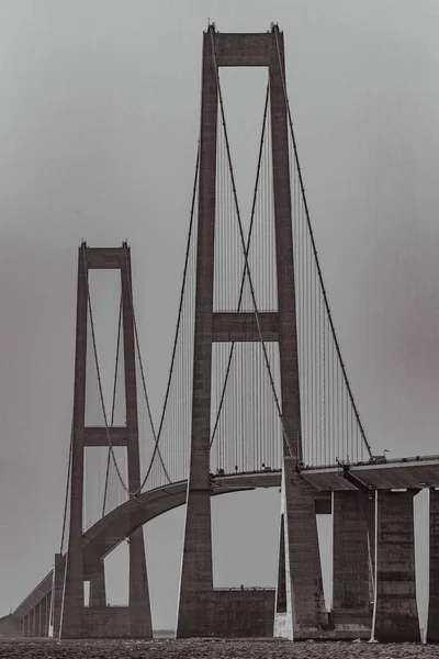 デンマークのグレートベルト海峡を渡る歴史的なグレートベルト橋 — ストック写真