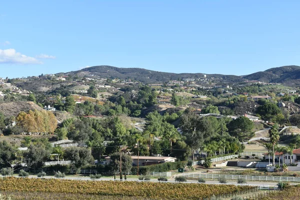 Een Luchtfoto Van Wijngaarden Bergen Temecula Californië — Stockfoto