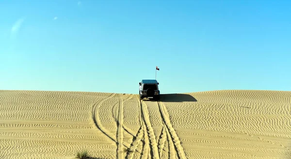 Tiro Roading Duna Batendo Torno Deserto Madame Com Emirados Árabes — Fotografia de Stock