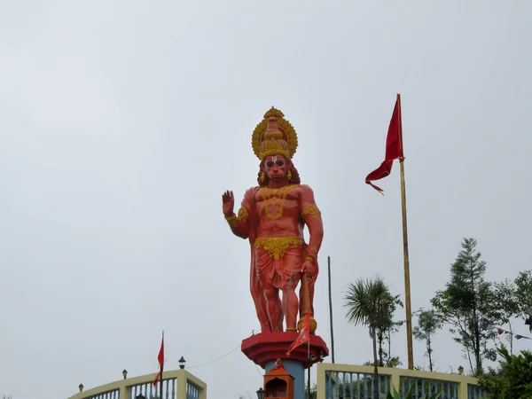 Kalimpong Sikkim Tapınağındaki Haunman Hindu Tanrısının Heykeli Arka Planda Bayrakları — Stok fotoğraf