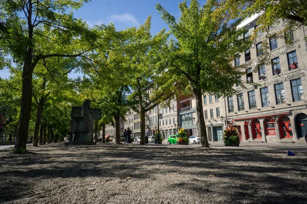 Edificio Árboles Old Port Montreal Canadá Septiembre 2022 —  Fotos de Stock