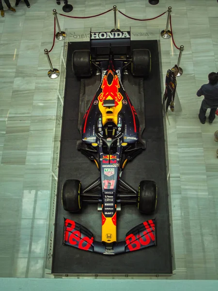 Bir Redbull Yarış Arabası Plaza Carso Meksika Gösterime Girdi — Stok fotoğraf