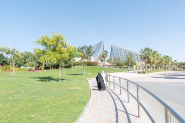 Al Warqa, Birleşik Arap Emirlikleri 'nde bulunan Dubai' nin çevre dostu Safari Parkı 'nın güzel bir görüntüsü.