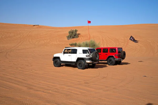 Tiro Roading Duna Batendo Torno Deserto Madame Com Emirados Árabes — Fotografia de Stock